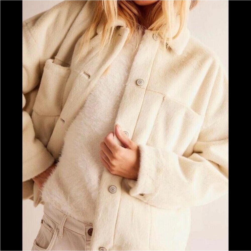 Free People We The Free Cozy Opal Swing Jacket Faux Fur Oversized Ivory. Size L.